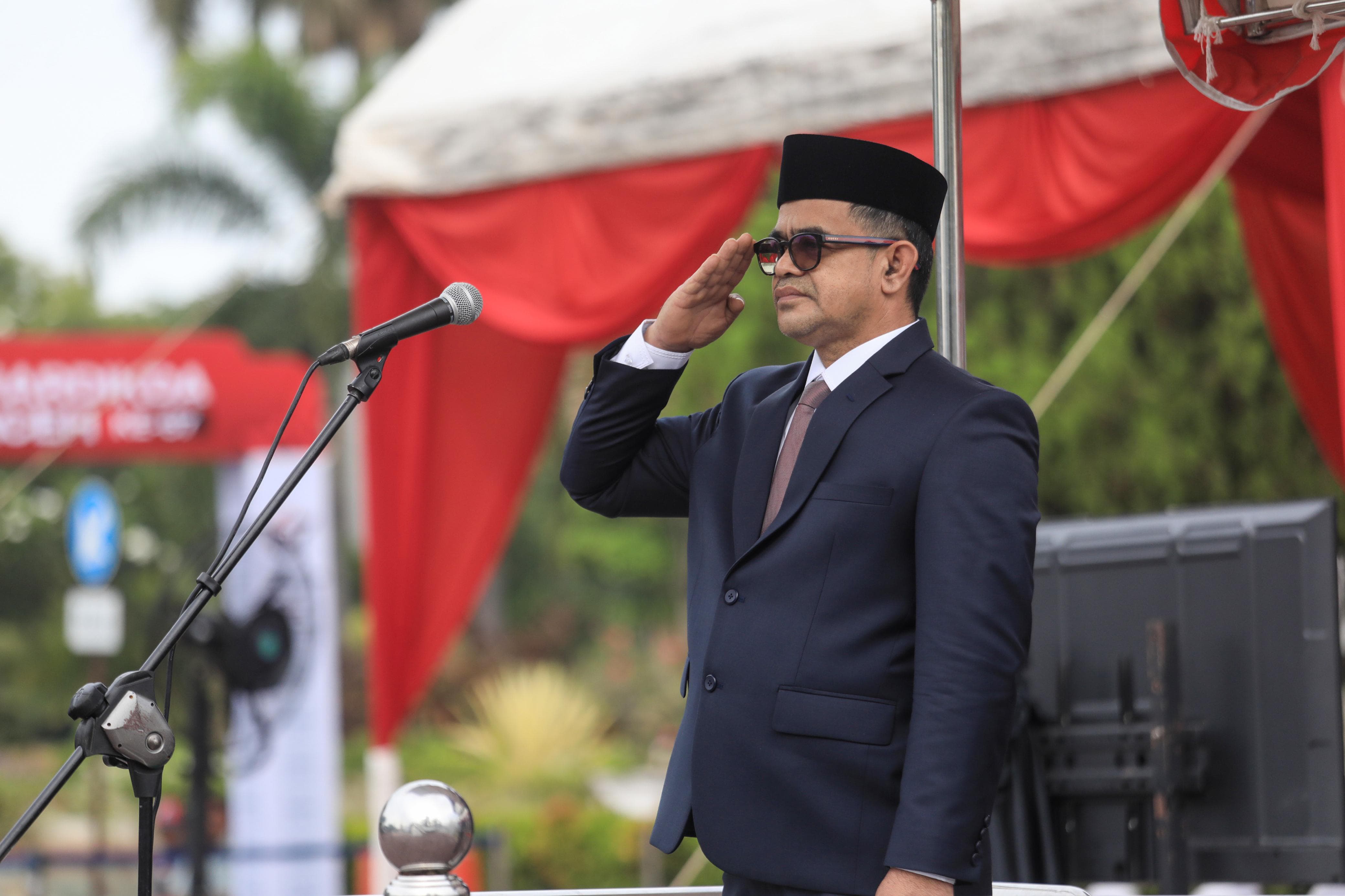 Jadi Inspektur Upacara Hardikda ke-67, Plt. Sekda: Pendidikan Hari Ini Menentukan Masa Depan Aceh