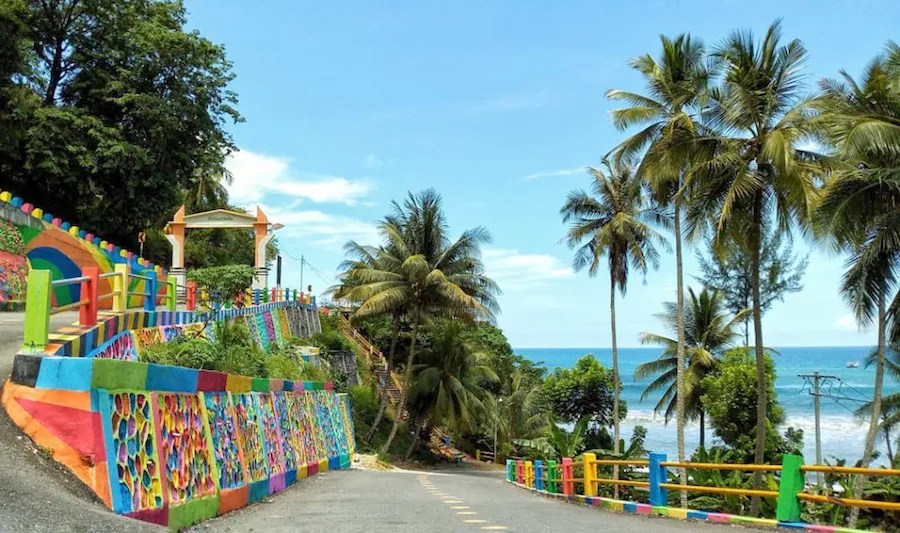 Pantai Lhok Rukam: Destinasi Bahari Menawan di Pesisir Aceh Selatan