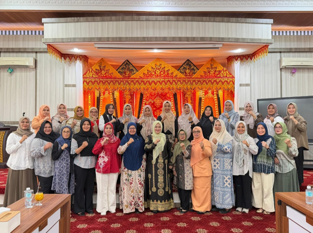 Ketua Perwosi Aceh Mukarramah Fadhlullah Pimpin Rapat Perdana dan Silaturahmi Pengurus